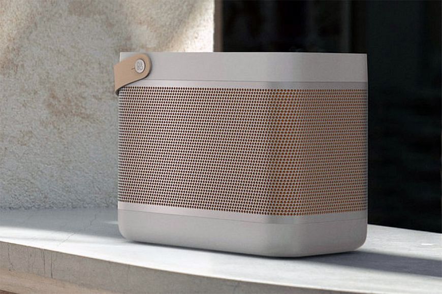 2. Bang & Olufsen Beolit ​​20