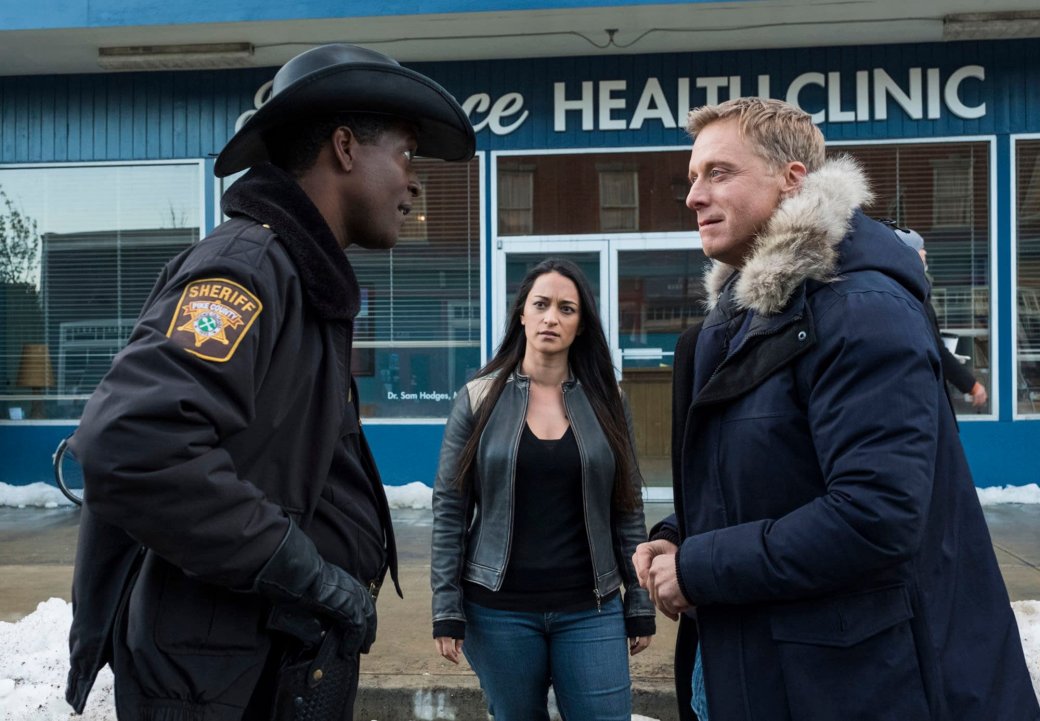 Review of 3 episodes of the 1st season of "Blind from Space" - a sitcom with the star "Firefly" | Kanobu - Picture 2 Review of 3 episodes of the 1st season of "Blind from Space" - a sitcom with the star "Firefly" | Kanobu - Picture 2