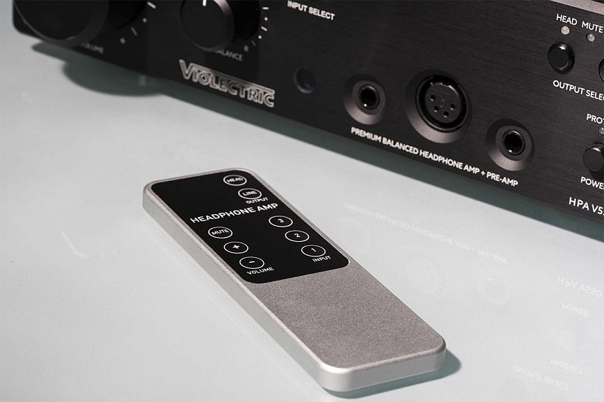Violectric HPA V550 and HPA V550 PRO - headphone amplifiers with professional roots Violectric HPA V550 and HPA V550 PRO - headphone amplifiers with professional roots