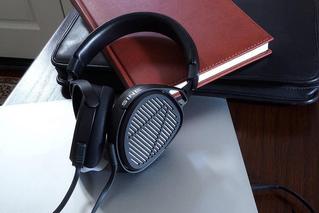 Audeze Sine DX 45.jpg Audeze Sine DX 45.jpg