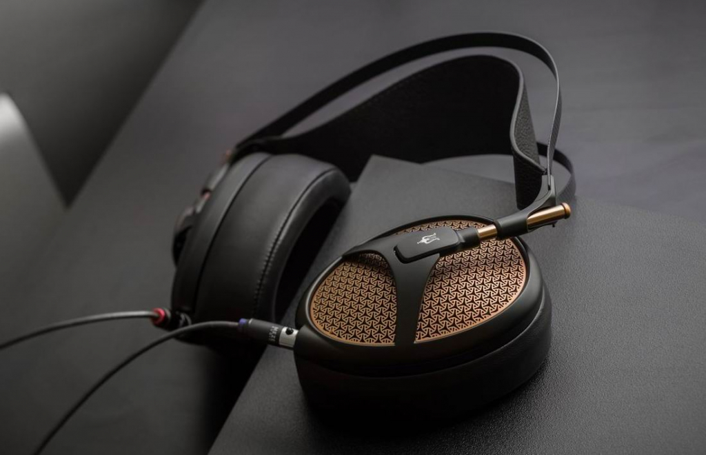 empyrean-noir-et-cuivre_5da432542aa81_1200.jpg empyrean-noir-et-cuivre_5da432542aa81_1200.jpg