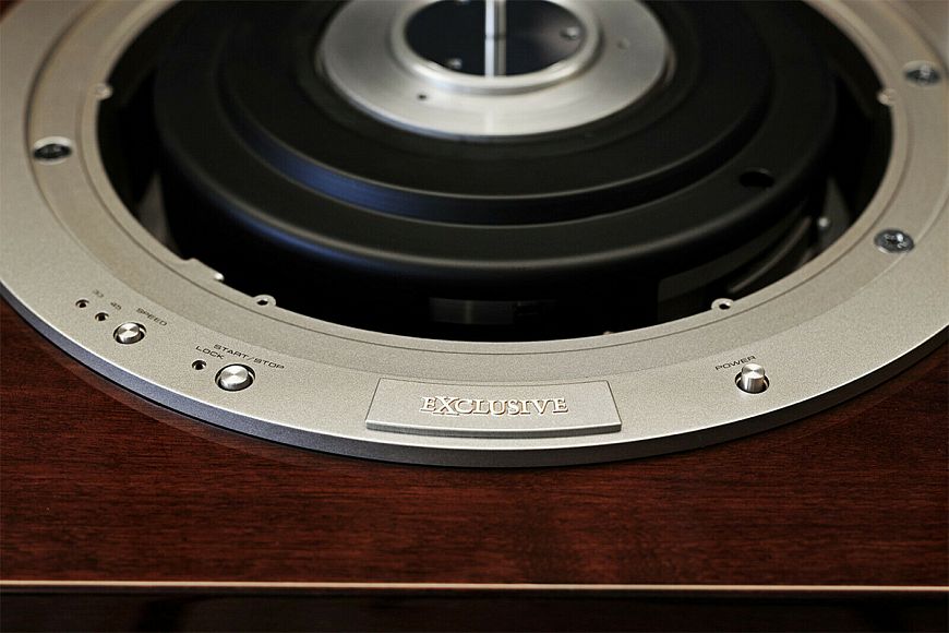 Torqueo Audio Exclusive P10 Limited Edition is literally a unique turntable Torqueo Audio Exclusive P10 Limited Edition is literally a unique turntable