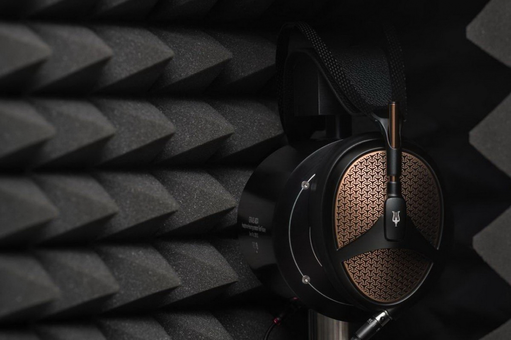 empyrean-noir-et-cuivre_5da4323724a27_1200.jpg empyrean-noir-et-cuivre_5da4323724a27_1200.jpg