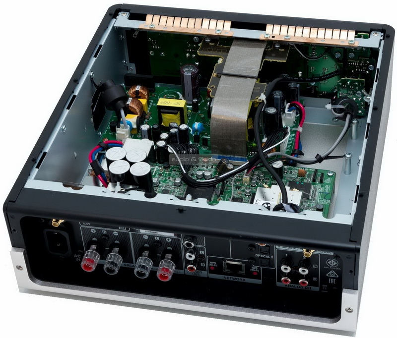 Denon-DRA-100-inside_big.jpg Denon-DRA-100-inside_big.jpg