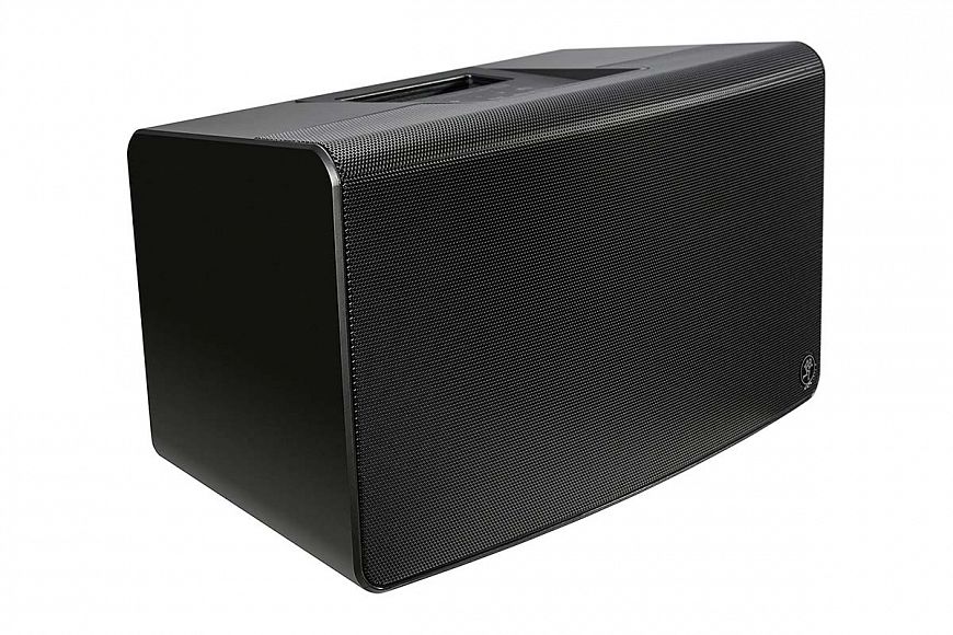 2. Mackie FreePlay LIVE