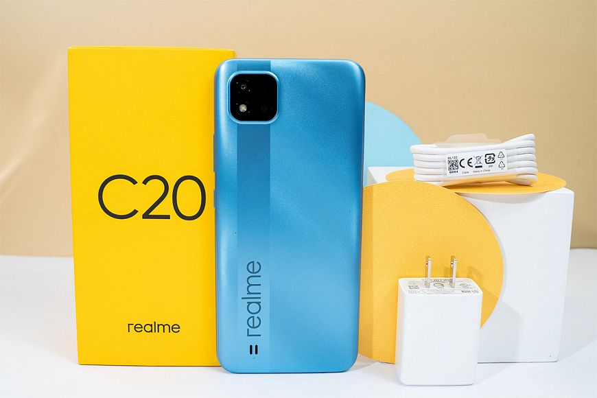 realme C20 realme C20 - entry-level "king of entertainment" with a capacious battery and a large screen