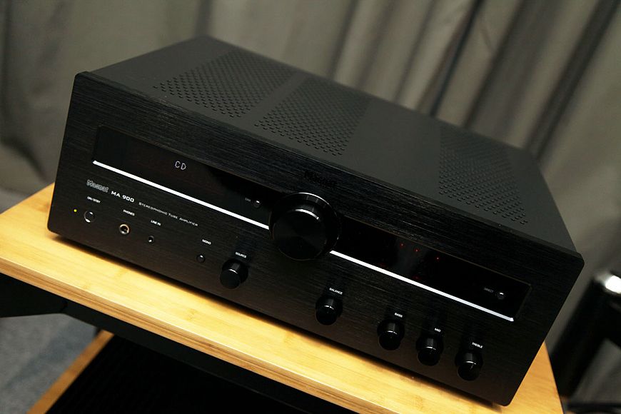 Hybrid Integrated Amplifier Magnat MA 900