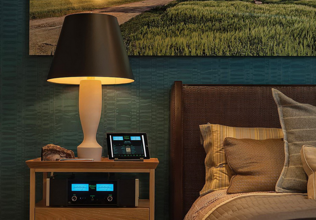 McIntosh McAire 2 2.jpg McIntosh McAire 2 2.jpg