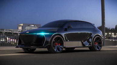 World's first solar-powered SUV introduced