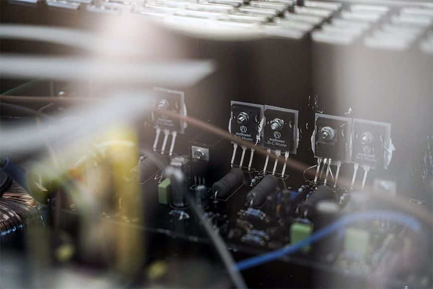 Audiozen P-Stone - Si-C MOSFET Power Amplifier