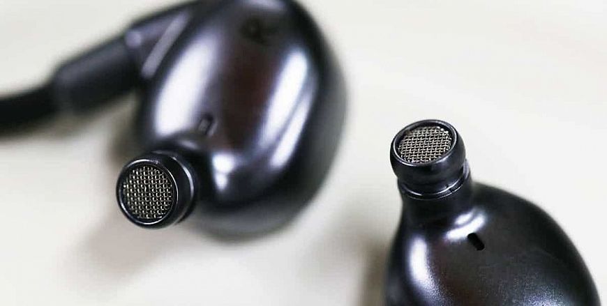 Ausounds Au-Flex ANC - $ 200 Wireless Headphones with Full-Size Sound