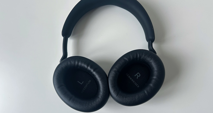 The main testing was carried out on Astell&Kern A&Ultima SP3000 , iBasso DX320 and iPhone 15 Pro.