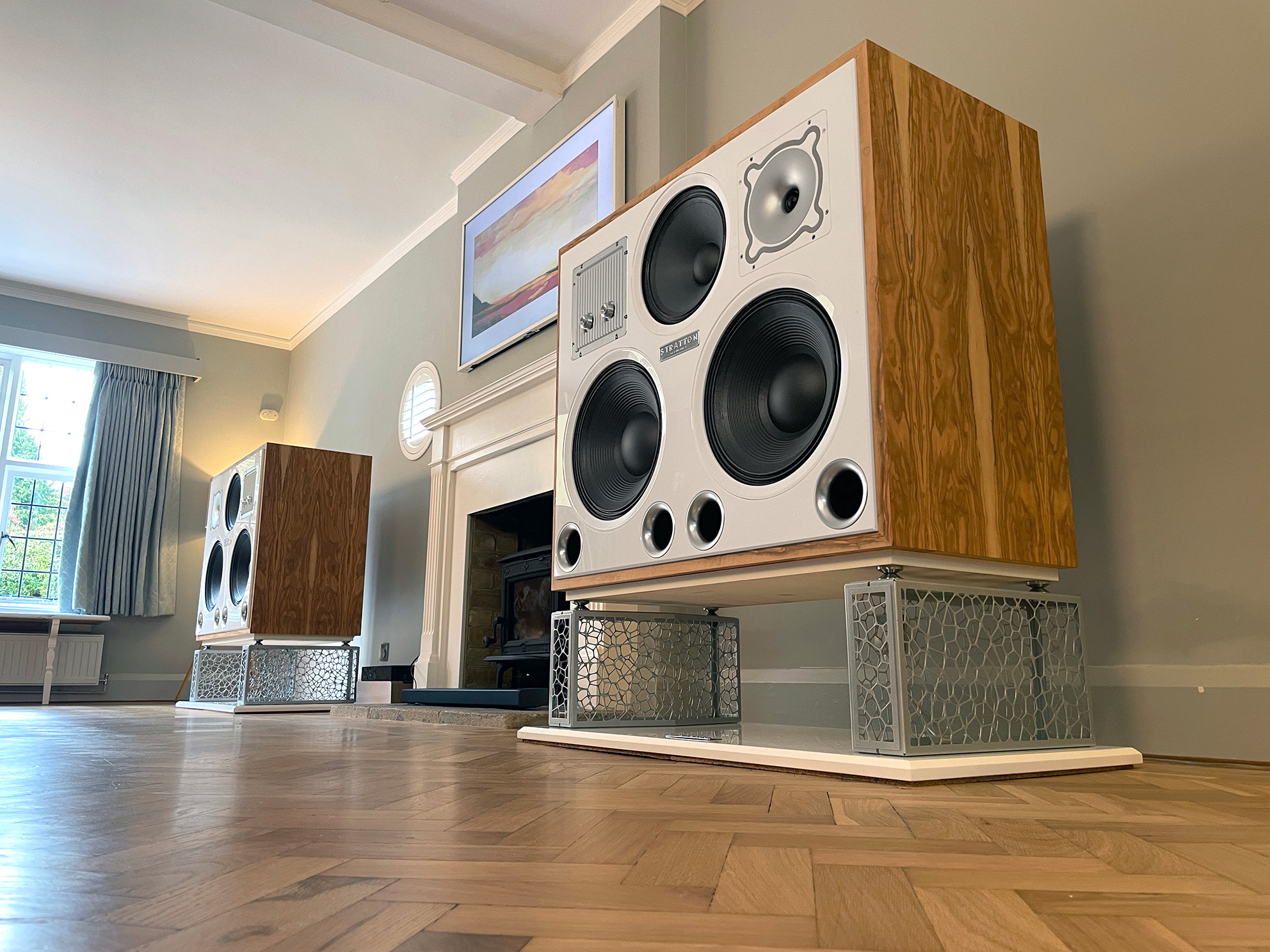 Stratton Acoustics Ellpsis 1512 angle