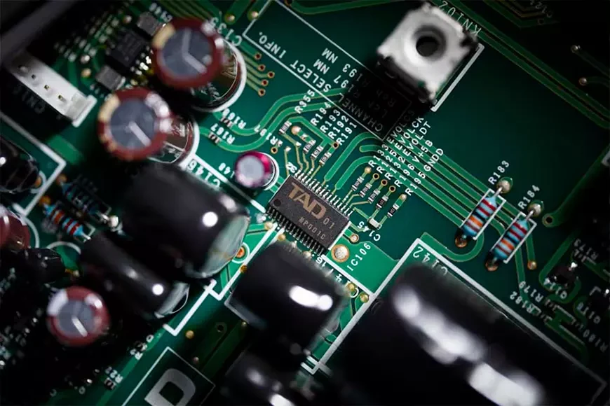 Preamplifier TAD-C700