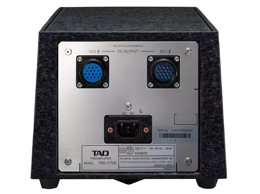 Preamplifier TAD-C700