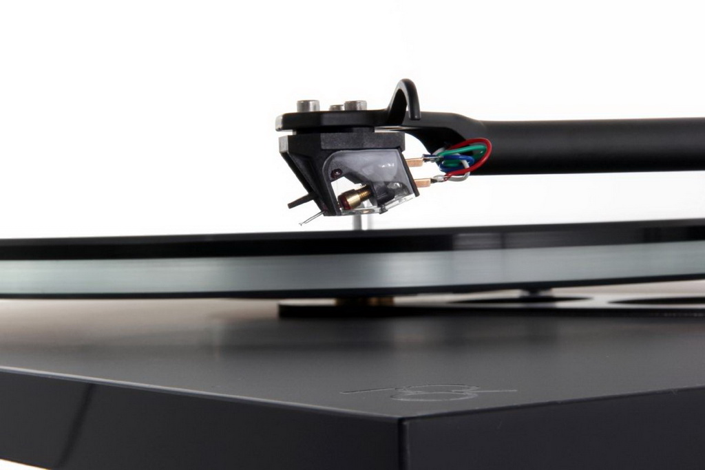 Rega Planar 6 9.jpg
