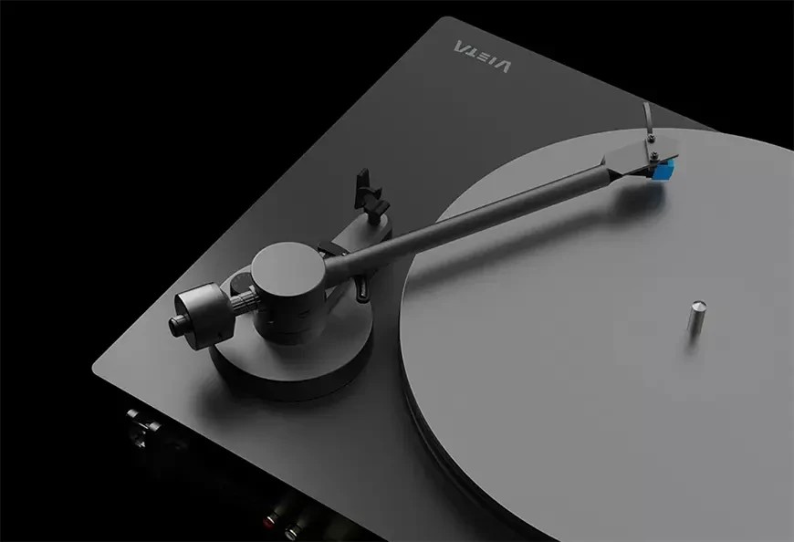 Designed to meet the needs of both the most ardent vinyl lovers and new generations of listeners