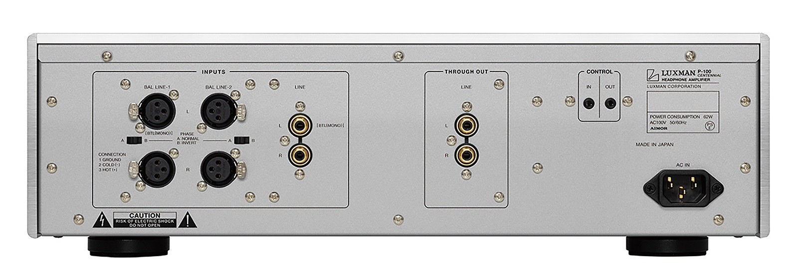 The P-100 Centennail features four headphone outputs on the front, i.e. standard 6.35mm unbalanced, 4.4mm balanced, 4-pin XLR and 3-pin XLR for BTL use. Line outputs can be found on the rear.