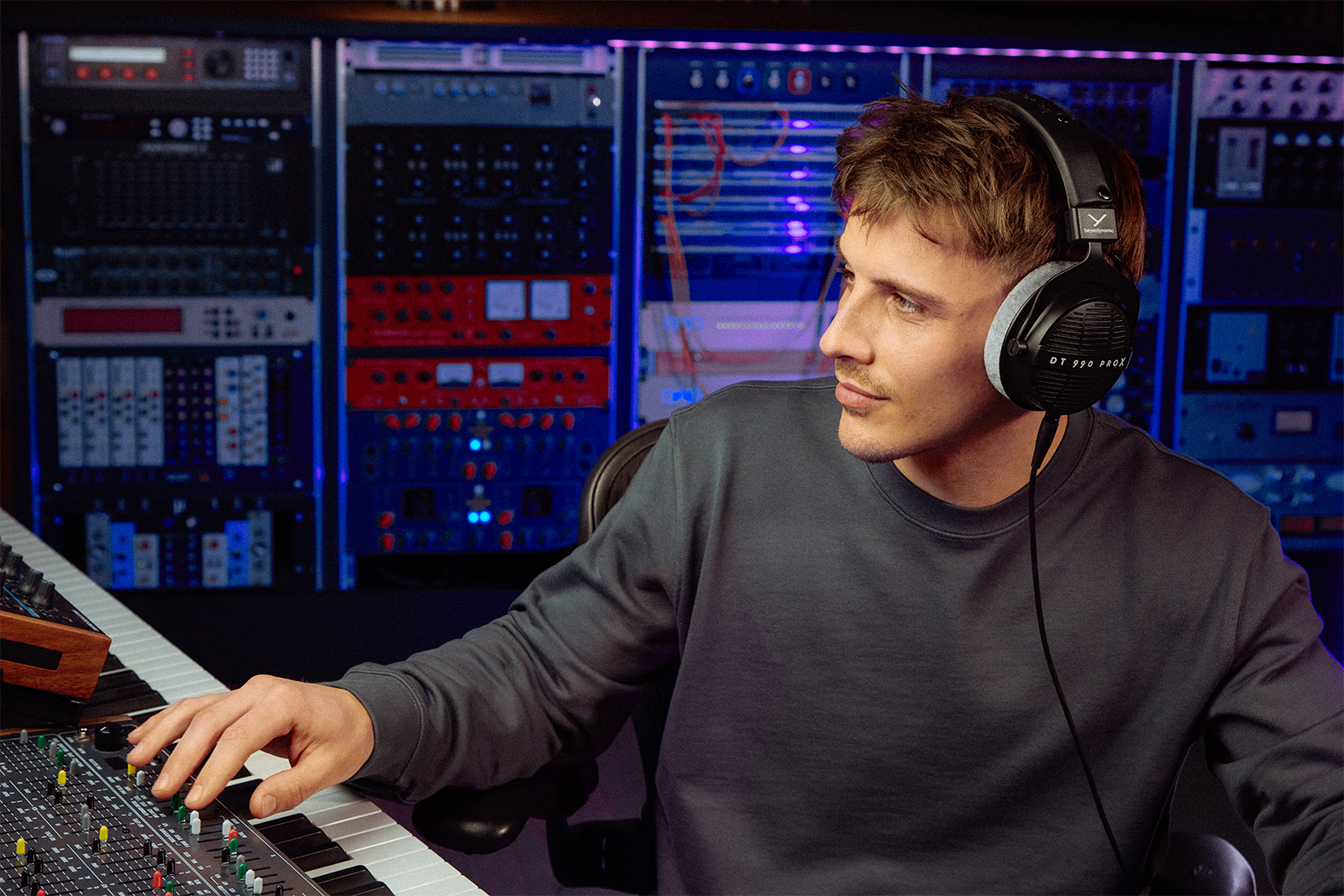 20250606144801 2025 06 06 BeyerdynamicDT 990 Pro