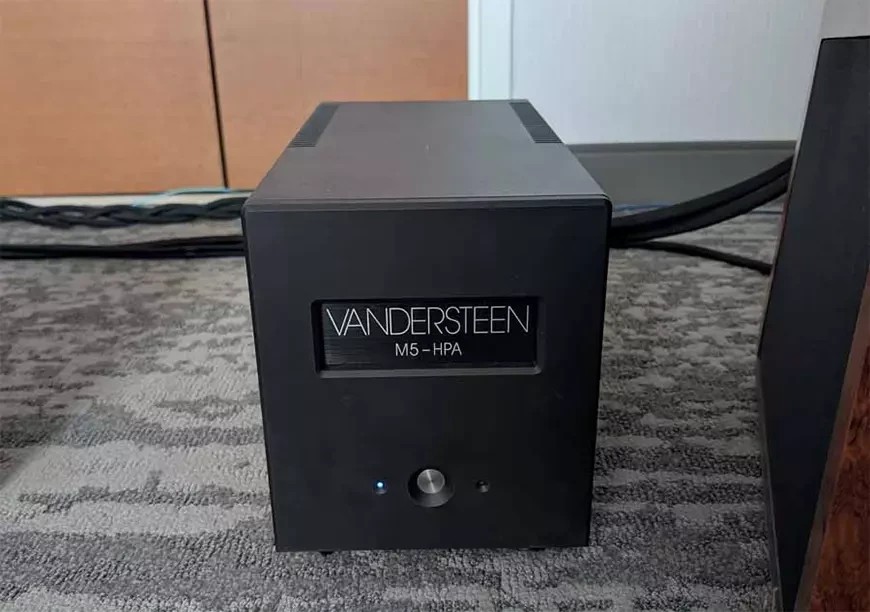 The midrange is served by a patented 4.5-inch Reflection-Free driver.