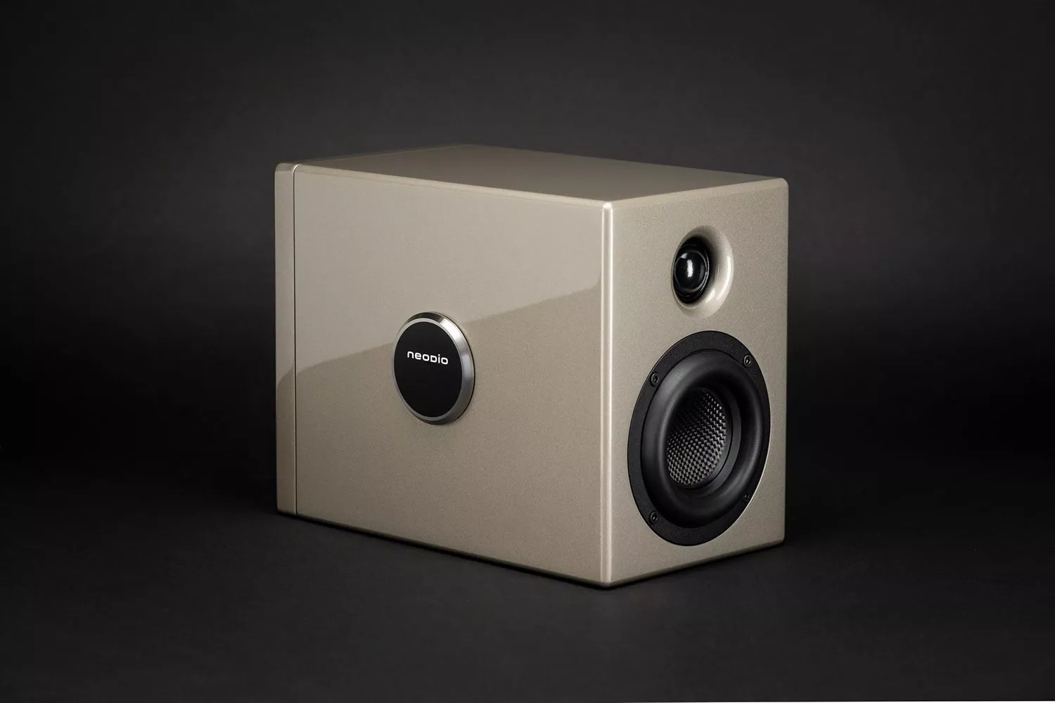 20251010162343 2025 10