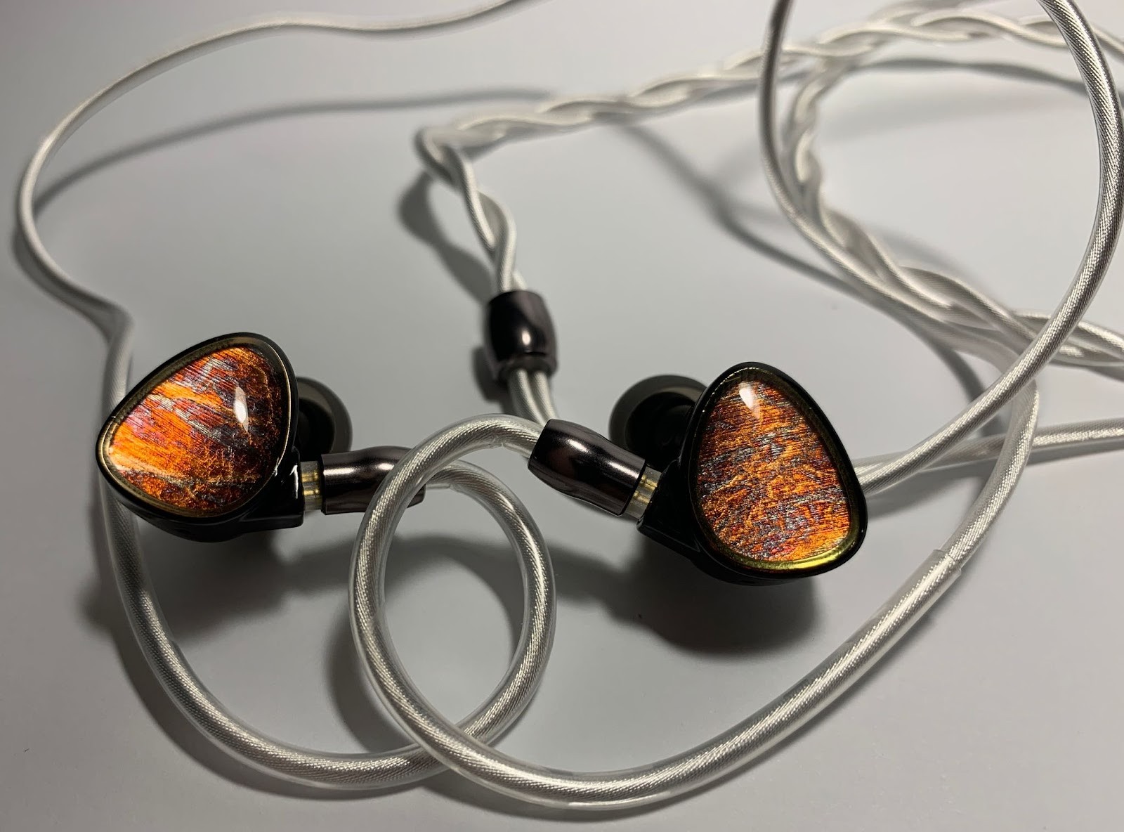 Thanks to its compact size, medium depth of fit and bright attractive design, these headphones can be a good choice for women as well.