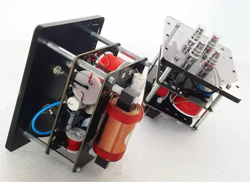 Albedo Audio Achema – acoustic systems with a transmission line