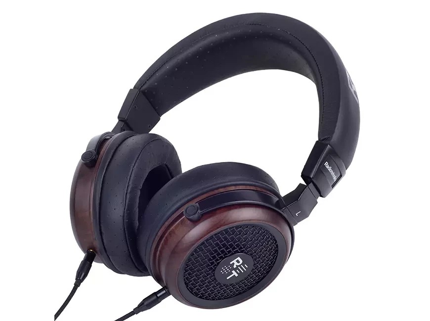 Radiotehnika Feylon headphones are designed for those who enjoy listening to music in all its depth and beauty.