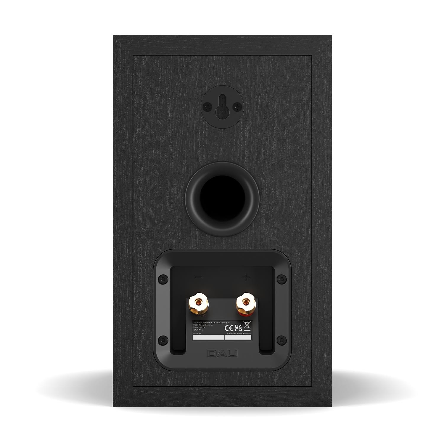 The super compact little brother of the SONIK series gives you loads of impressive hi-fi sound and takes up almost no space. 