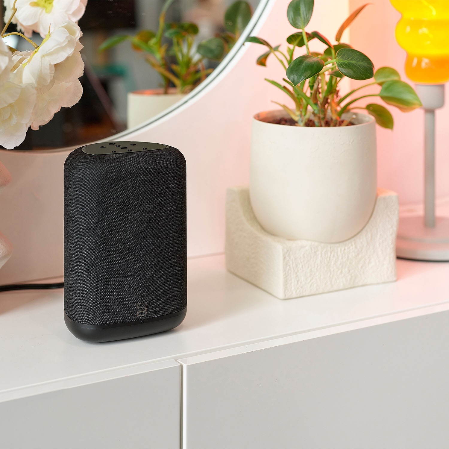 A perfect wireless speaker for those who want to get started with multi-room or just want to stream good quality music in a smaller room