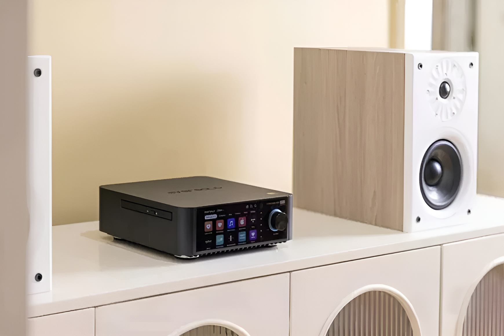 When used with Eversolo Play components, Starke Sound Beta5 and Beta7 speakers can be automatically configured using specialized EQ profiles. 