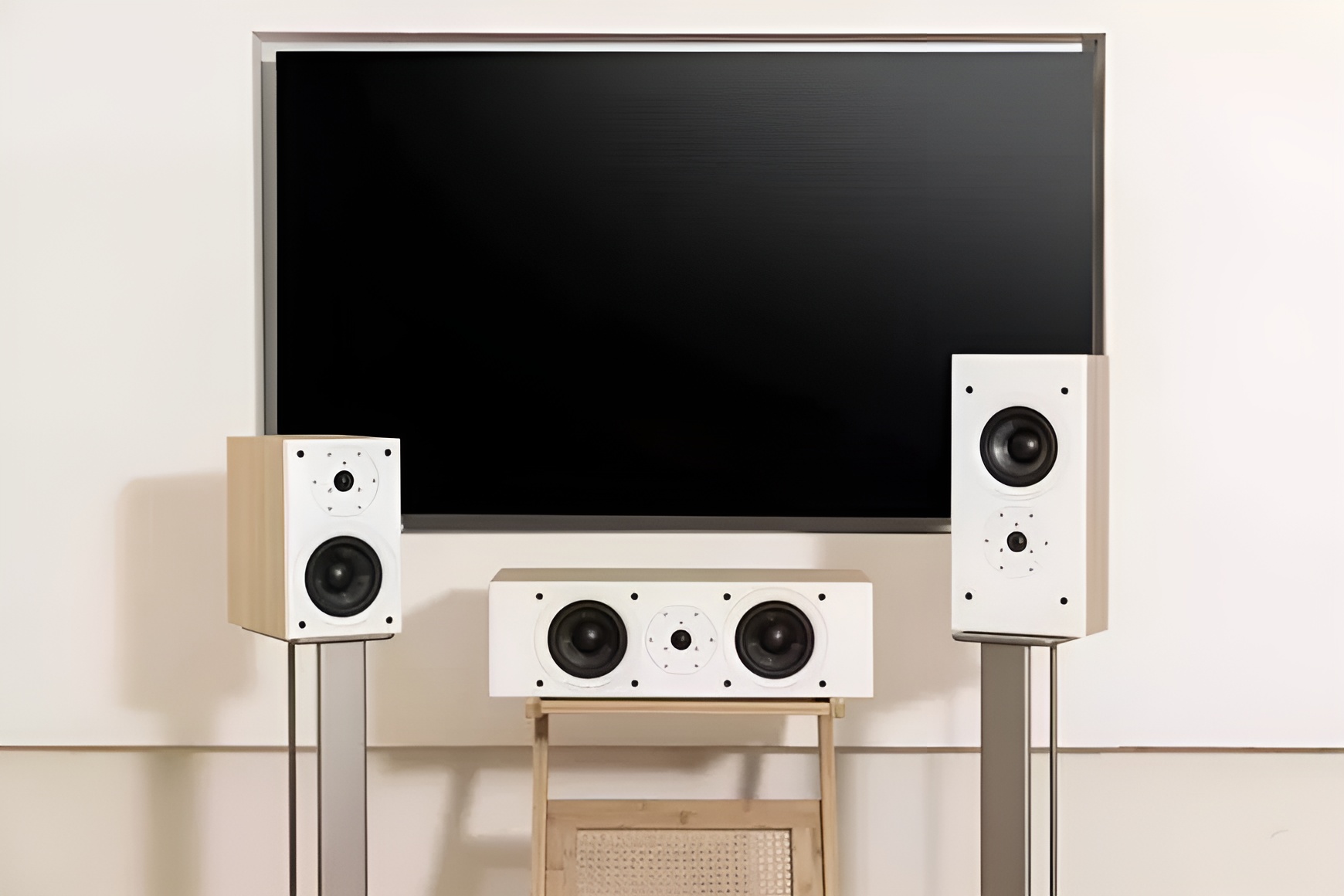The Starke Sound Beta5 speaker system features a two-way bookshelf design