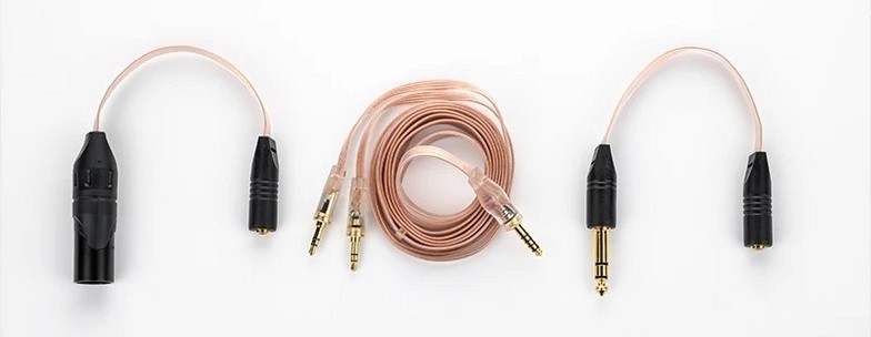  The headphones come with a detachable balanced cable with a 4.4 mm jack, making them easy to use with desktop and portable headphone amplifiers.