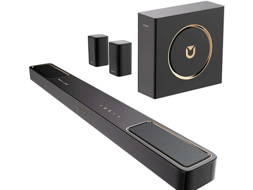 The kit includes not only the soundbar itself, but also two wireless satellites and a subwoofer.