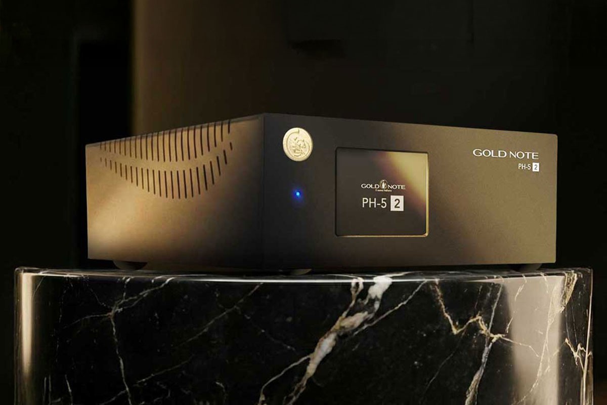 Gold Note PH-5.2 Phono Preamplifier – New Series 5.2 with variable equalization curves and a strictly analog concept