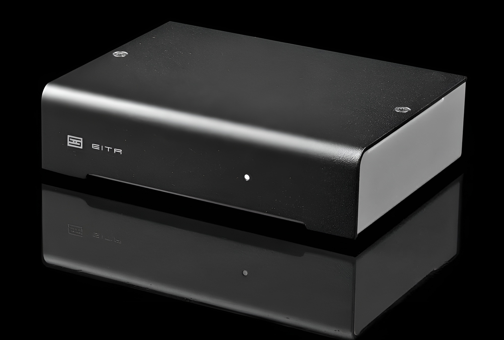Compact and purpose-built, the Eitr 2 bridges the gap between everyday devices and high-end digital audio systems.