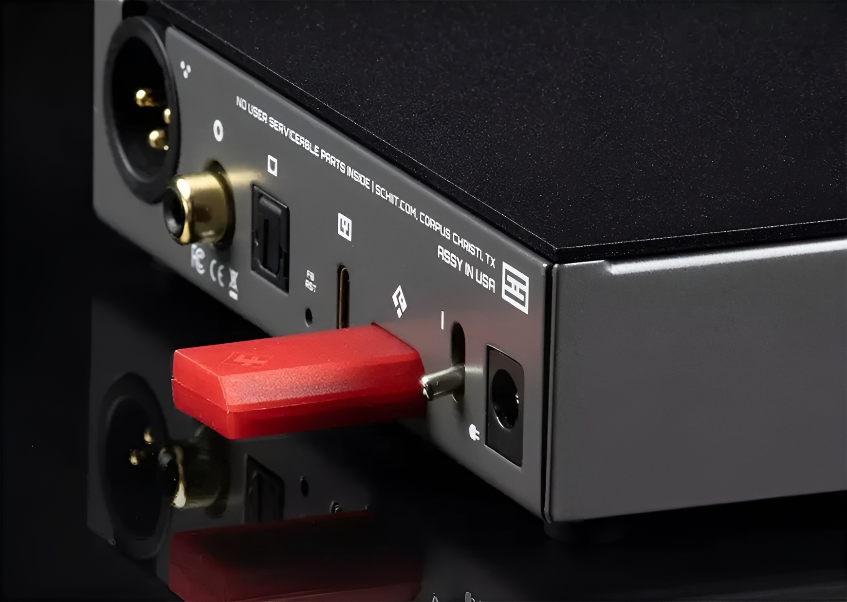 Add the optional Forkbeard module to unlock smartphone-controlled preamp functionality and system-wide control.