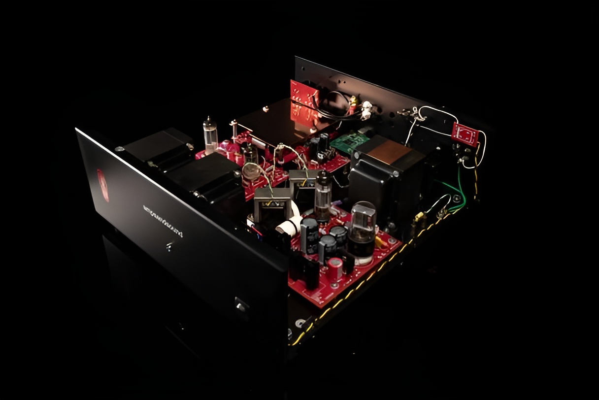 Ampsandsound showcases its latest tube trio at AXPONA 2026, blending classic design with modern refinement.