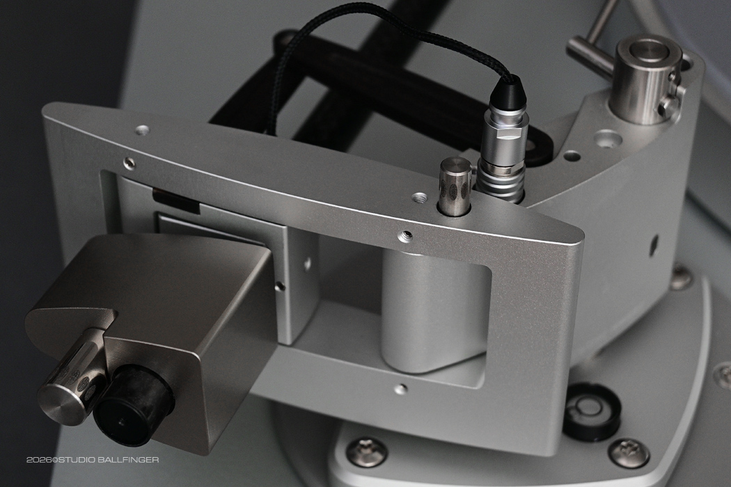Ballfinger T 002 B Turntable Debuts With Reel-to-Reel DNA, Bamboo Chassis and Thiele Tonearm 11 20260505175933 2026 05