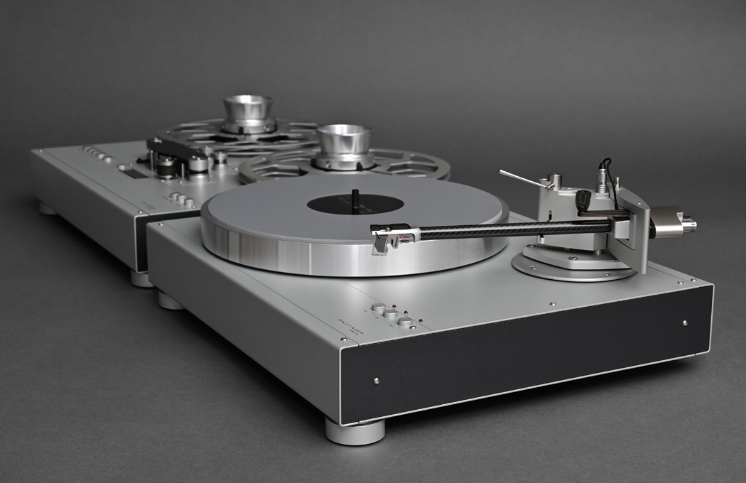 Ballfinger T 002 B Turntable Debuts With Reel-to-Reel DNA, Bamboo Chassis and Thiele Tonearm 8 20260505175933 2026 05