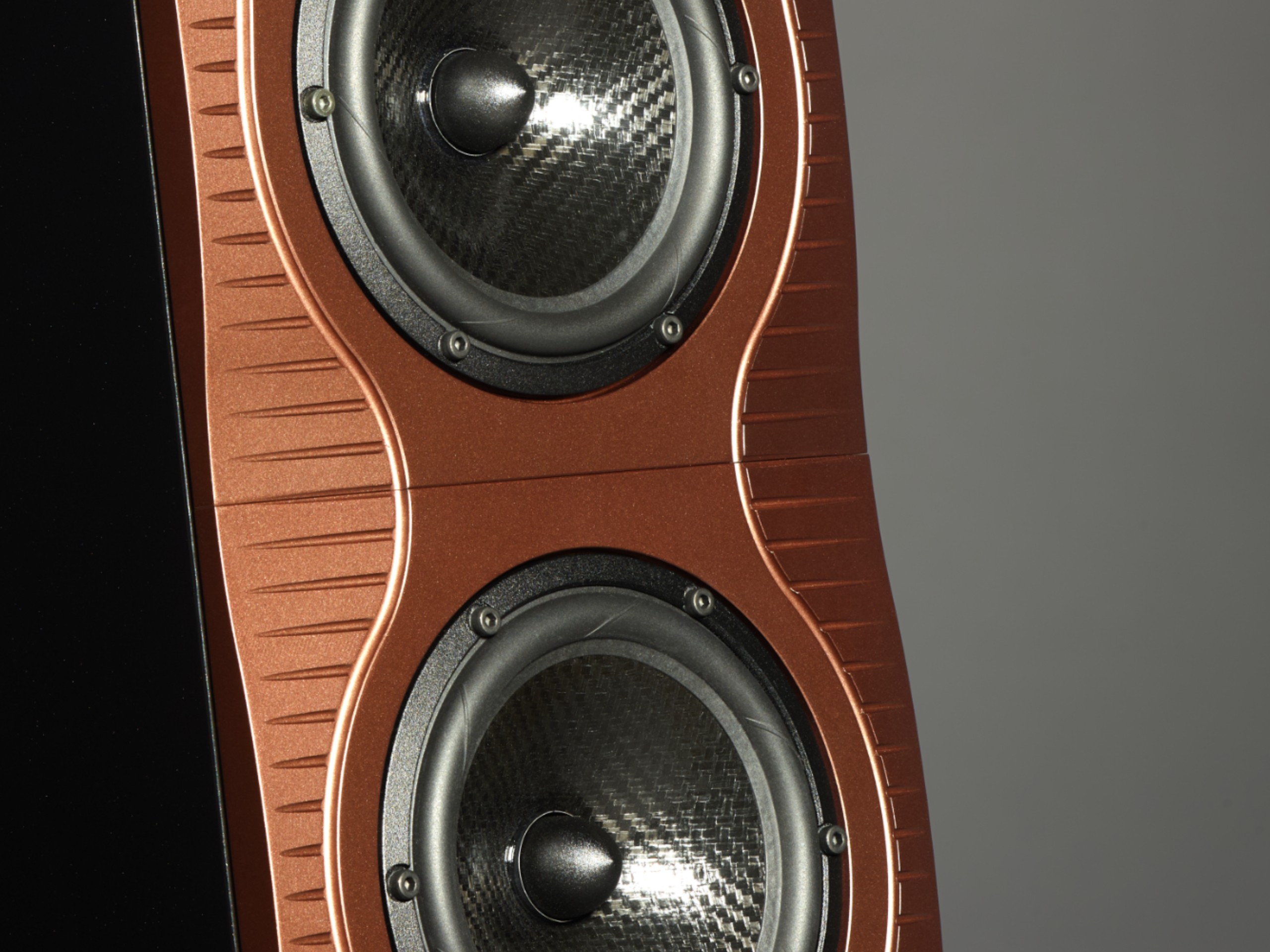 SV-Audio Astrid: Stunning New Line Source Loudspeaker for Serious Audiophiles 11 Designed to disappear into the music, the SV-Audio Astrid promises deep, controlled bass and a natural presentation that draws listeners closer to every recording.