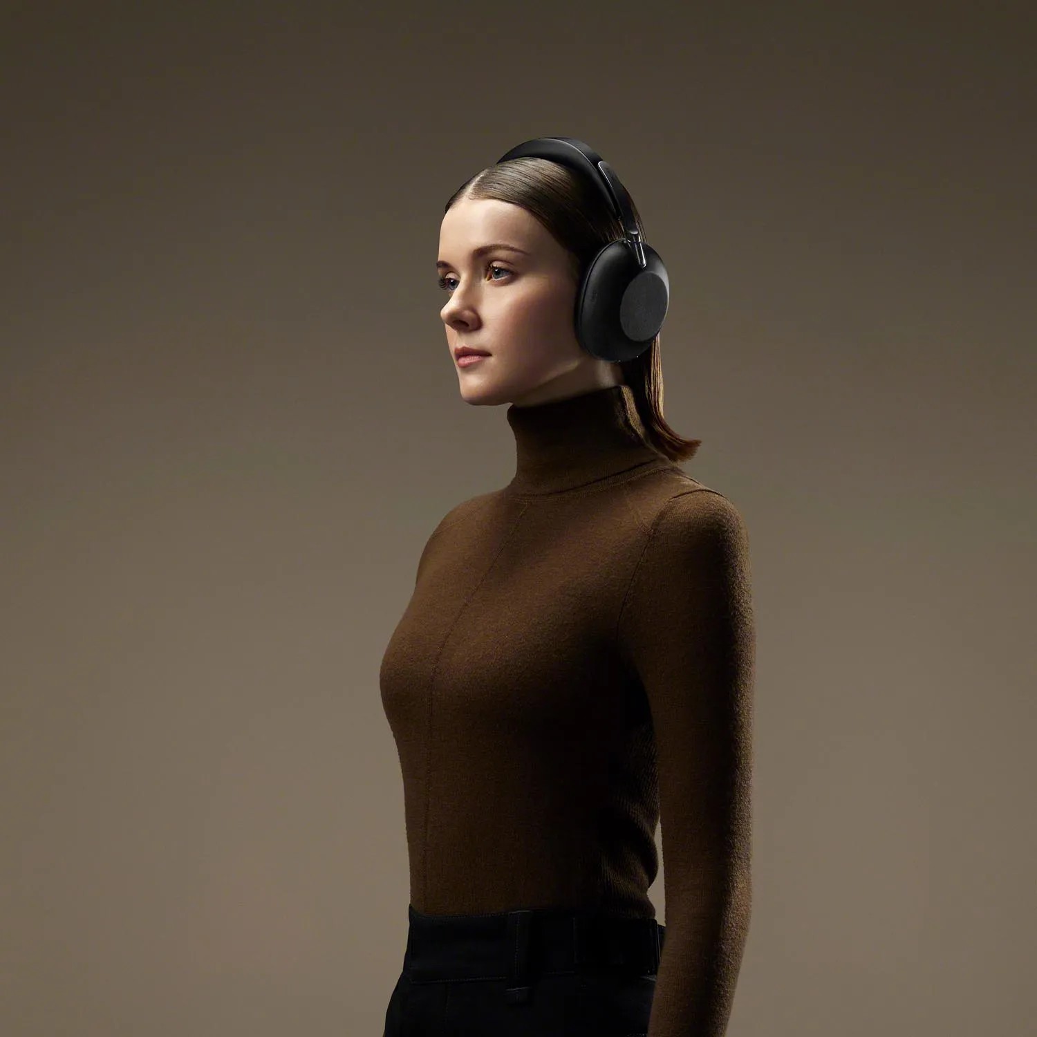 Sony 1000X THE COLLEXION: Luxury Wireless Headphones with Audiophile Ambitions 12 Premium comfort, crystal-clear AI-enhanced calls, and up to 24 hours of battery life make the Sony 1000X THE COLLEXION a true all-round flagship headphone.