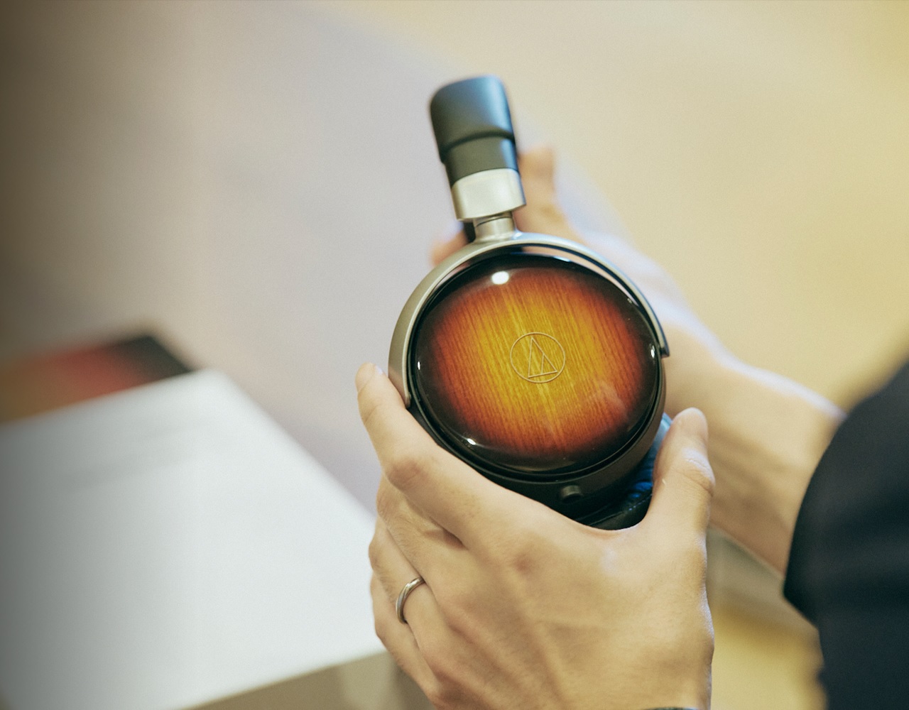 Audio-Technica ATH-WP900SE: Limited-Edition Wooden Headphones Inspired by Japanese Guitars 9 20260611121801 2026 06 11 Audio TechnicaATH