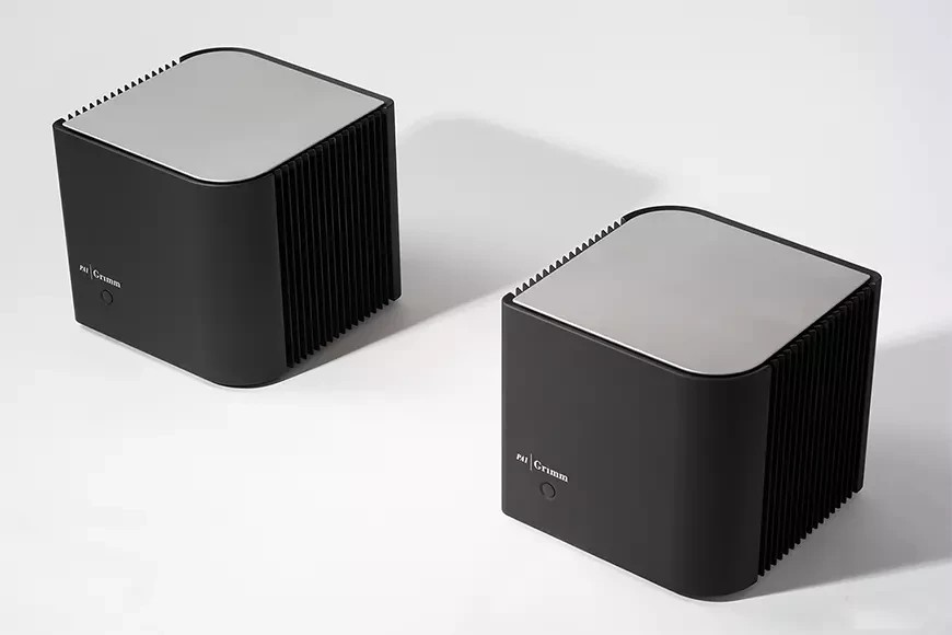 With a claimed signal-to-noise ratio of 118 dB and distortion below 0.0001%, the PA1 aims to set a new standard for modern Class AB amplification.